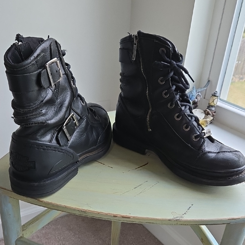Black Lace-Up Harley Davidson Riding Boots with Side Zip